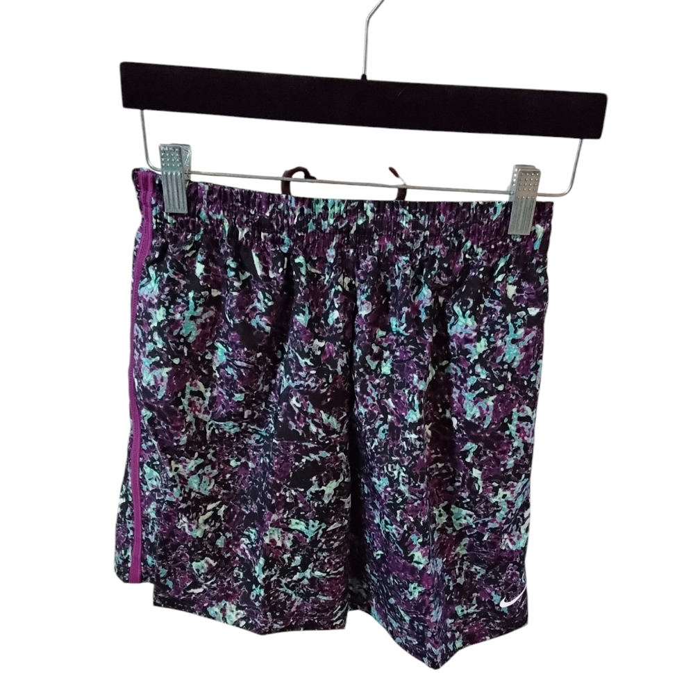 Nike Shorts Kids Large Casual Comfy Sporty Athleisure Athletic Activewear Active